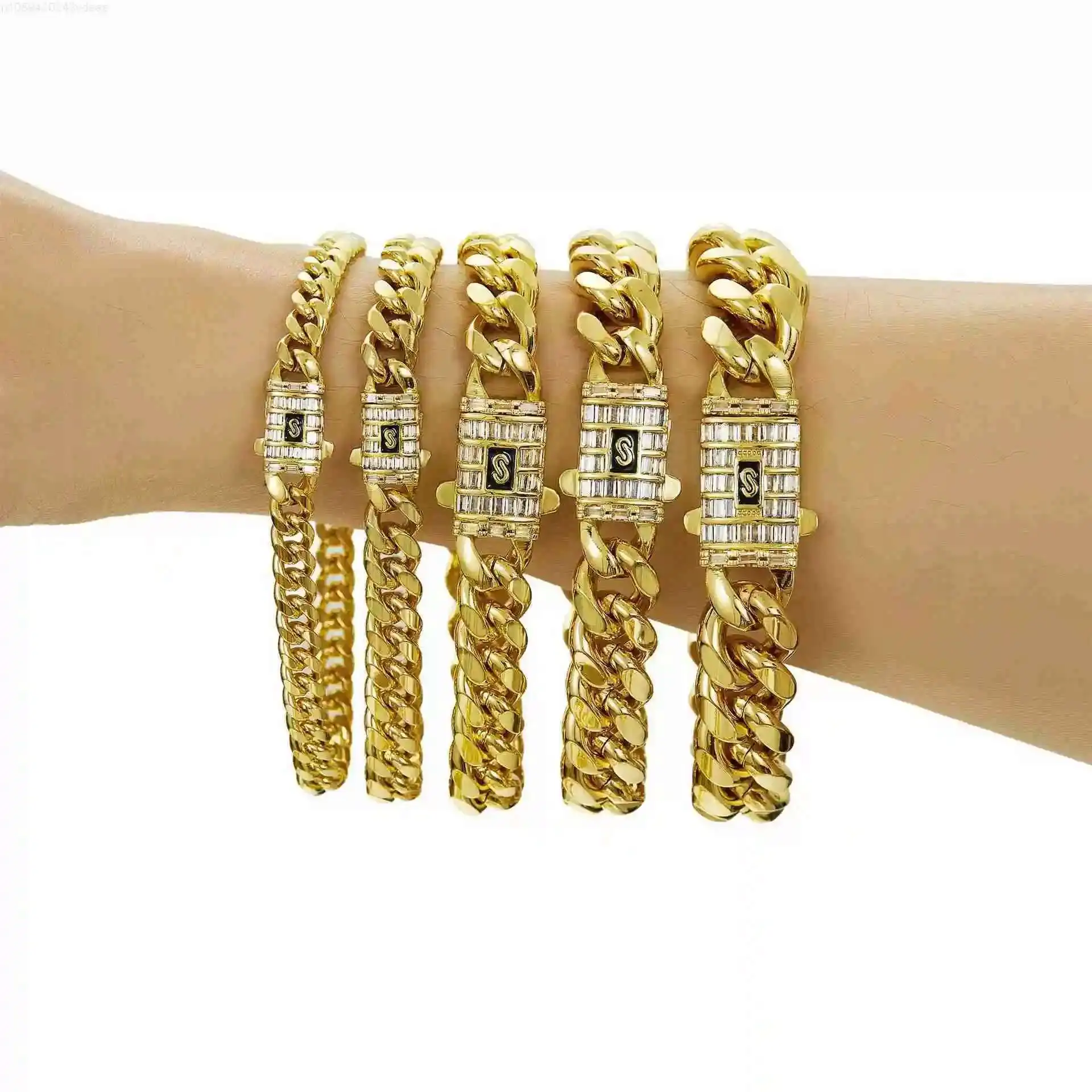 

Stocks 14k Gold Plated Stainless Steel Miami Cuban Link Chain Bracelet