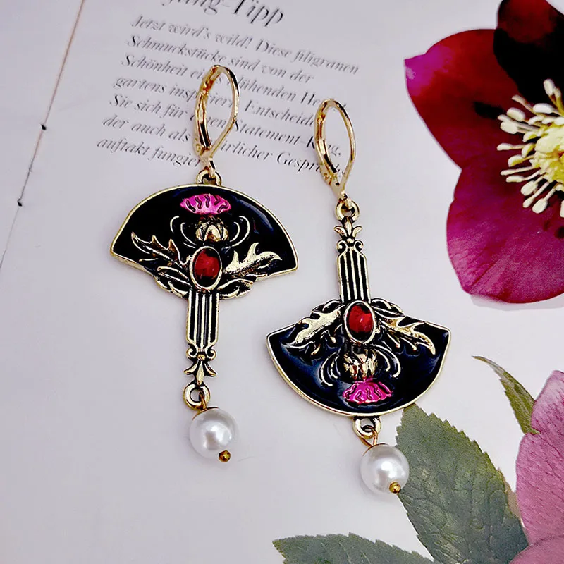 New Creative Thistle Flower Drop Earrings Women Ethnic Black Enamel Fan Shaped Red Stone Pearl Statement Earrings Jewelry