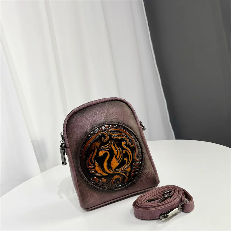 

Retro Floral Embossed Casual Crossbody Bag Commuter Single Shoulder Bag Versatile Soft Leather Artistic Bag for Men And Women