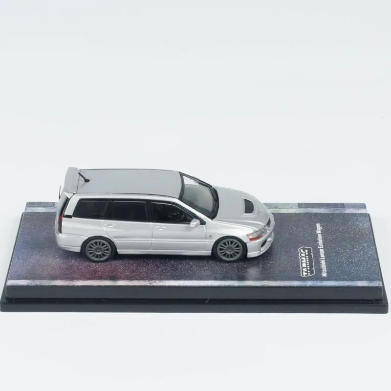 Diecast in scala 1:64 Mitsubishi Lancer EVO9 Wagon Simulazione Modello di auto in lega Collezione Display statico Giocattolo Regalo Souvenir Decation