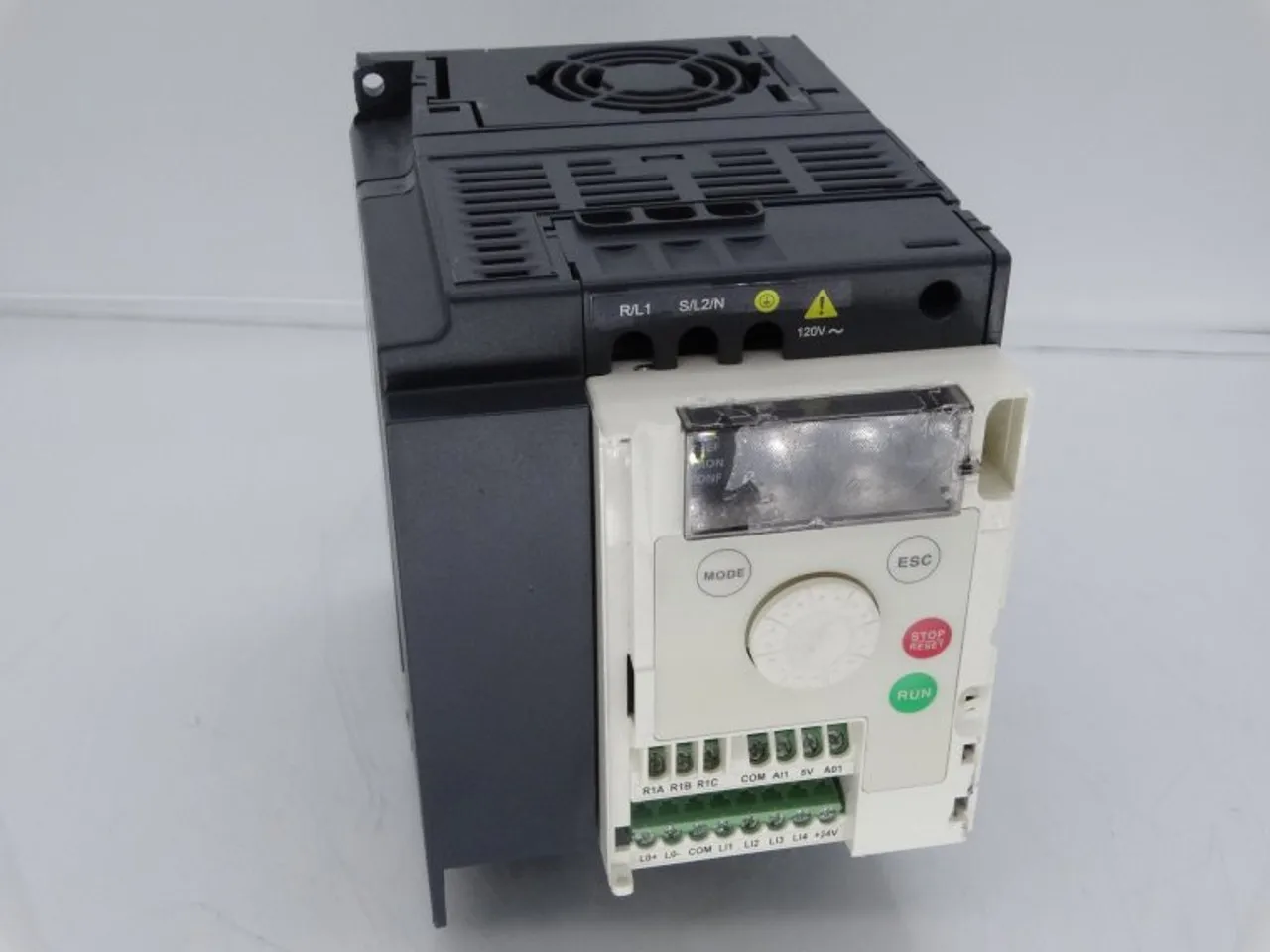 

100% Original New ATV12H075F1 ATV930U15N4 ATV12H037F1 ATV312HU30N4 Inverter 1 Year Warranty Fast Shipping