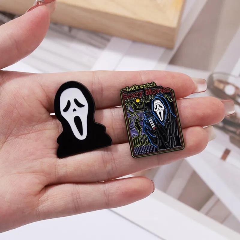 Pins What\'s Your Favorite Scary Movie Custom Brooches Lapel Badges Gothic Punk Skeleton Jewelry Gift for Friends Call Me Enamel