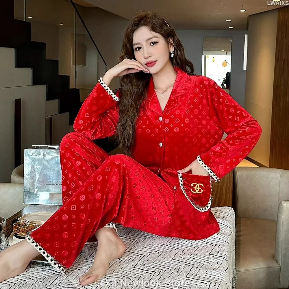 Gold Silk Velvet Sleepwear for Women, Spring and Autumn: Red-Hot Home Clothes with Long Sleeves and Outdoor Wear Suit for Winter