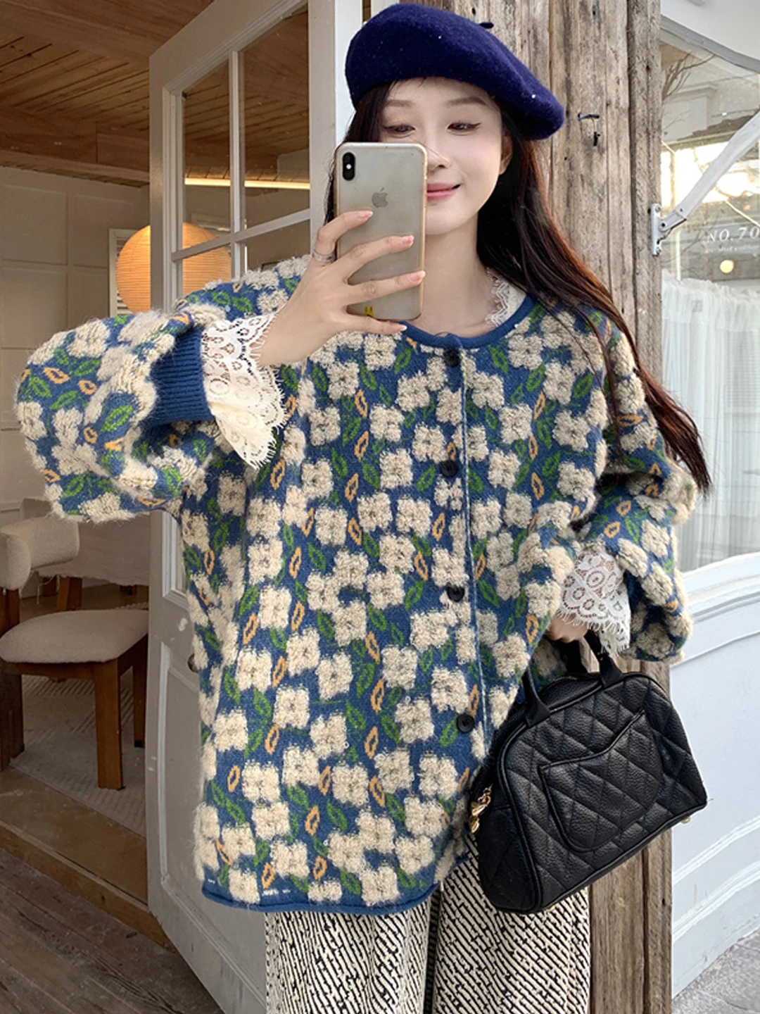 

Комплект Lavi Embroidery Весна 2026: Модный женский костюм больших размеров (свитшот, куртка, брюки) – комфортный, с высокой талией, длинный рукав
