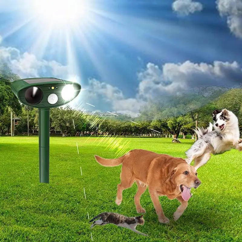 Upgrade Pet Dog Cat Deterrents Ultrasonic Solar Power Rechargeable Garden Repellers For Animal Squirrel Deer Raccoon Skunk Deer