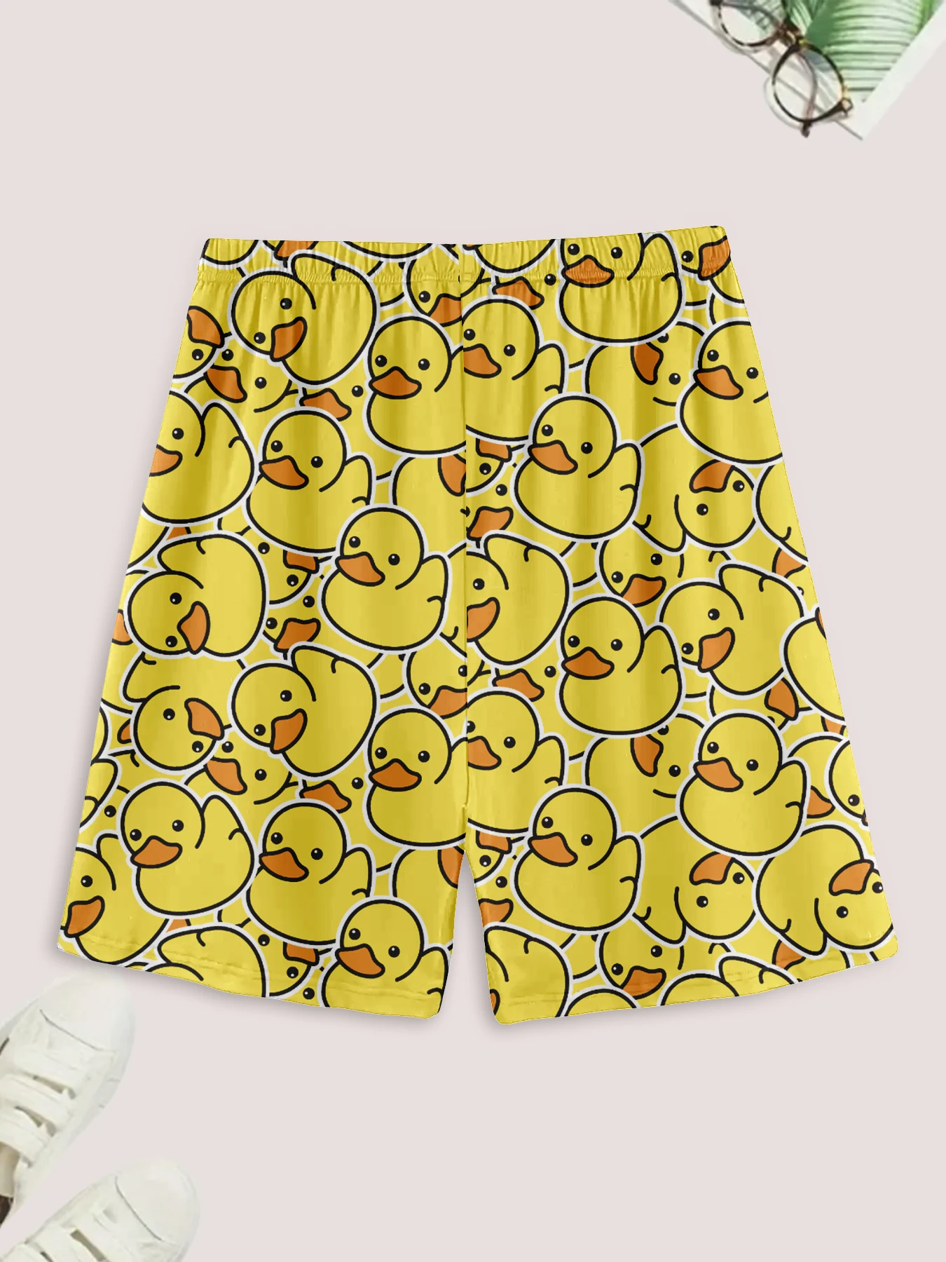 Conjunto de pijamas casuais e roupas para casa com estampa de pato, shorts com estampa de pato e camiseta com estampa de pato, confortável para o verão.