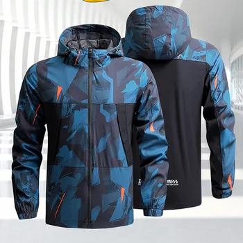 2023 Giacca casual da uomo Impermeabile con cappuccio Primavera Autunno Giacca militare tattica Sport Trekking Giacca a vento Protezione solare Giacca militare