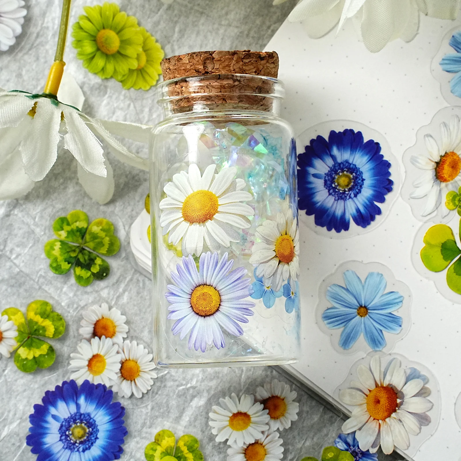 Etori Life Simbolo fortunato Acquerello fresco Margherita Trifoglio Adesivi 50 pezzi Bianco Blu Verde Schema di colori per laptop, Adesivi per telefono, Album fotografici, Decorazione della stanza, Sacchetti regalo, Materiale scolastico, Sigilli, Adesivi fortunati, Adesivi giocattolo, Regalo per gli amici