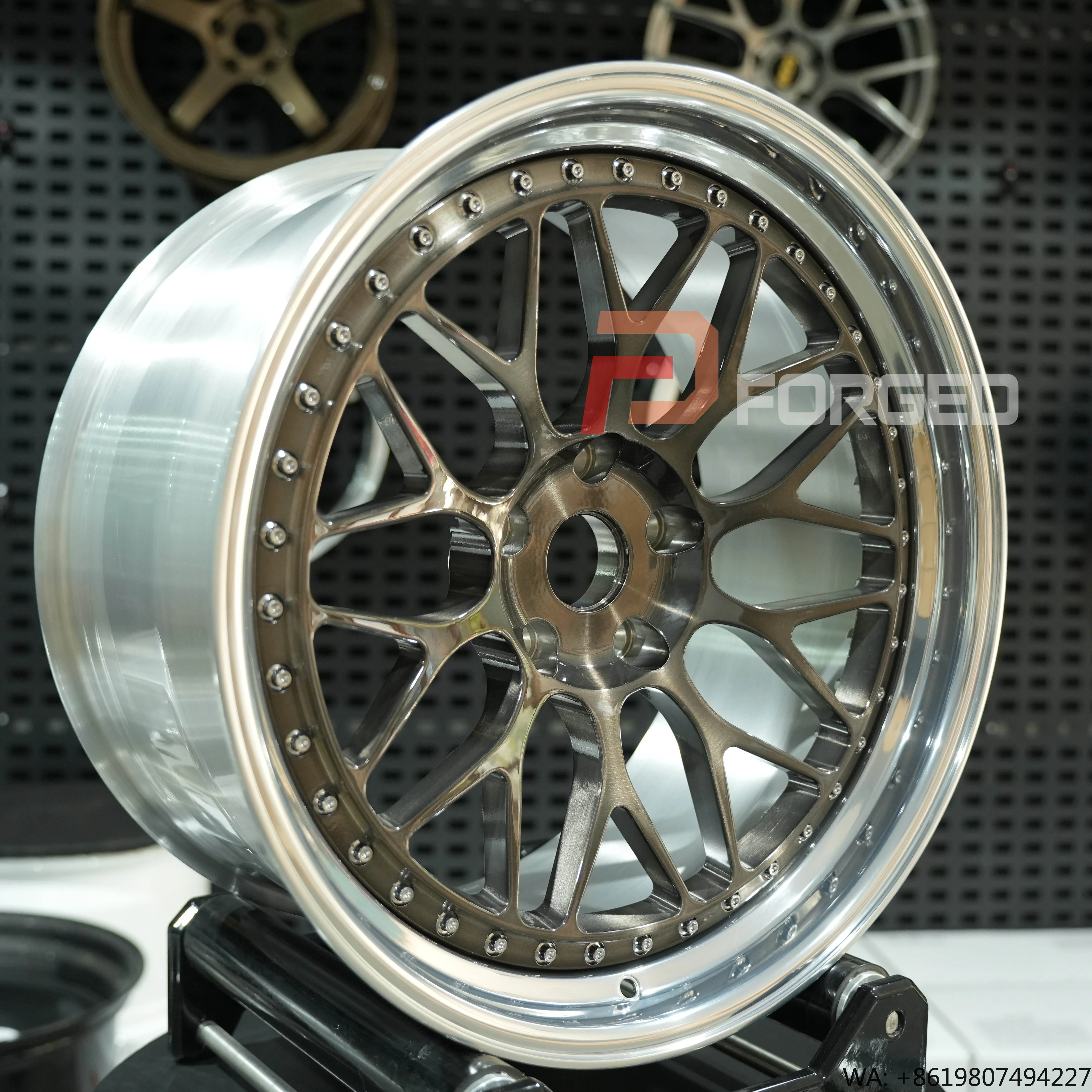 

Custom 2-piece Forged Alloy Wheels for M2 M3 3 Series M4 Rs4 S4 S6 R8 RS6 Avant 911 Gts Model 3 Model Y