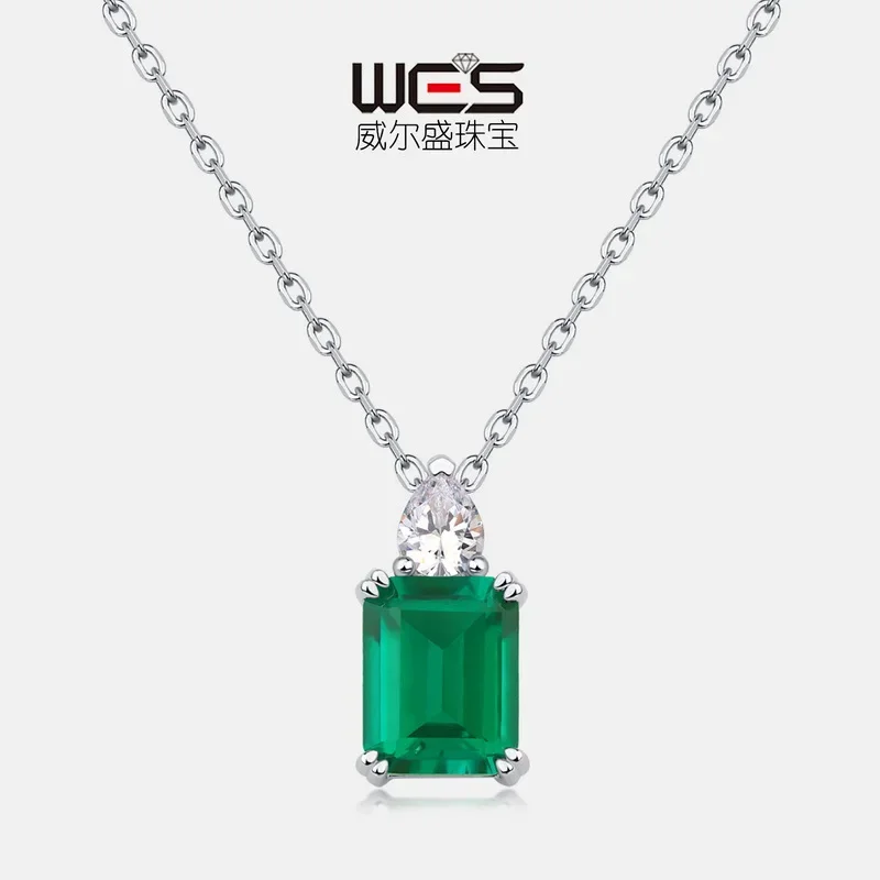 Cultivated Emerald Vintage Pendant 18K Gold Prongs Set with Colored Diamonds and Gemstones PT950 Platinum Necklace Claviclechain