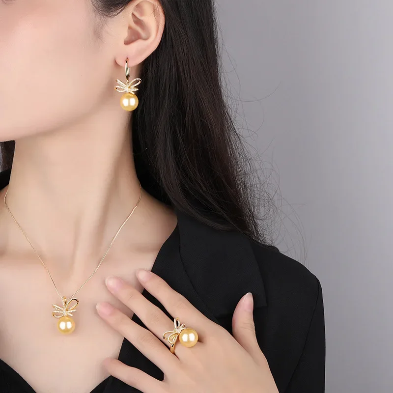 

S925 Silver Plated 18K Gold Plated PT950 Platinum Light Gold Shell Beads Korean Style Bow Diamond Set for Women 14mm