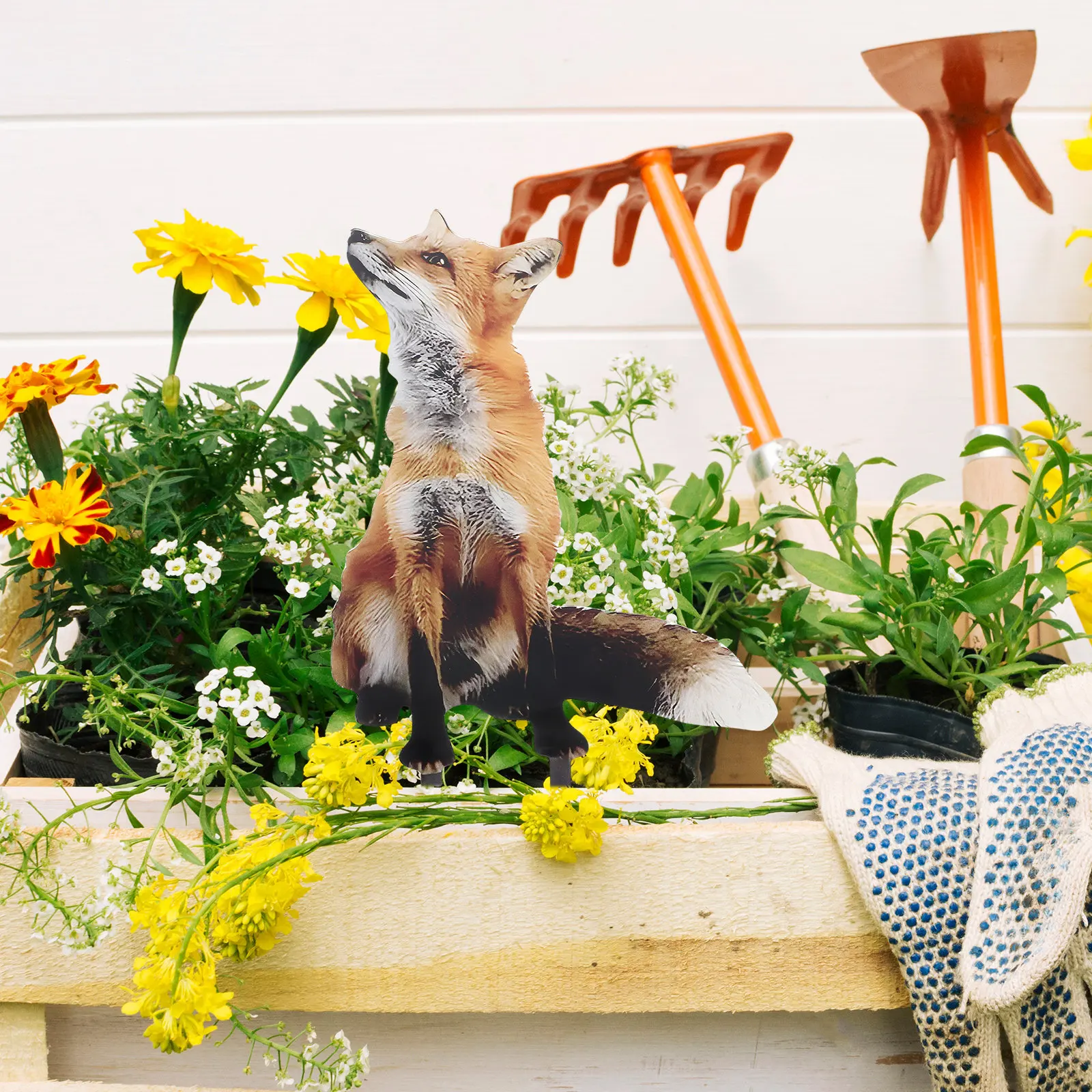 

Garden Fox Stake Acrylic Lawn Insert for Outdoor Yard Decorative Courtyard Pathway Whimsical Nature Inspired Landscape Ornament