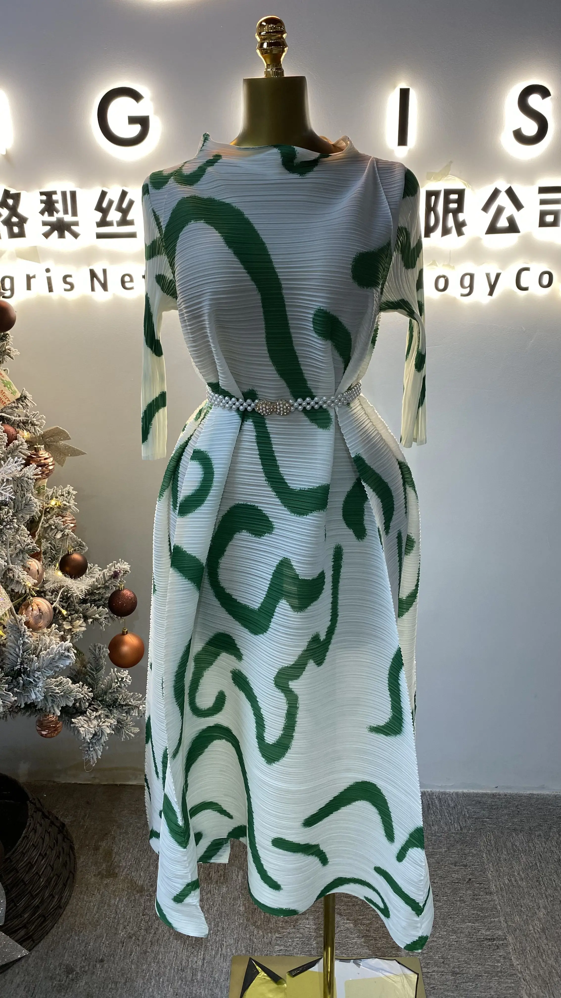 2025 African women fashion print maxi hot sale summer plus size dresses women elegant pleated skirt-GZXX014