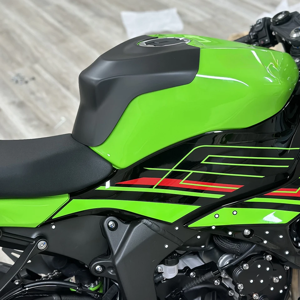 カワサキニンジャ ZX6R 2019-2026 カーボンファイバー燃料キャップ保護