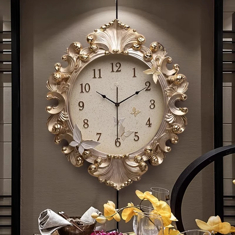 

European Style Room Wall Clock Classical Golden Art Restaurant Clock Modern Retro Silent Clock Is Suitable For Home Decor
