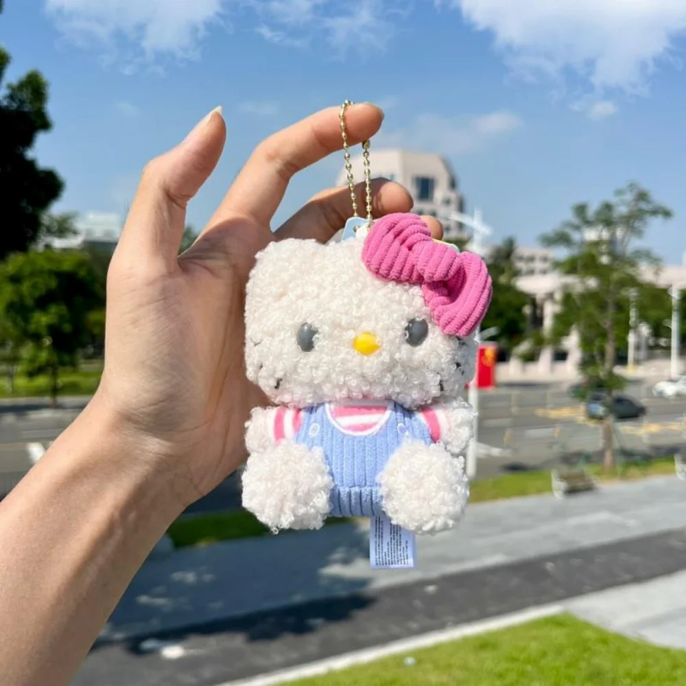 อะนิเมะ Sanrio Hello Kitty Kawaii ตุ๊กตาพวงกุญแจตุ๊กตาน่ารัก Kt แมวการ์ตูนกระเป๋าเป้สะพายหลังเครื่องประดับเดสก์ท็อปตกแต่งสาววันหยุดของขวัญ