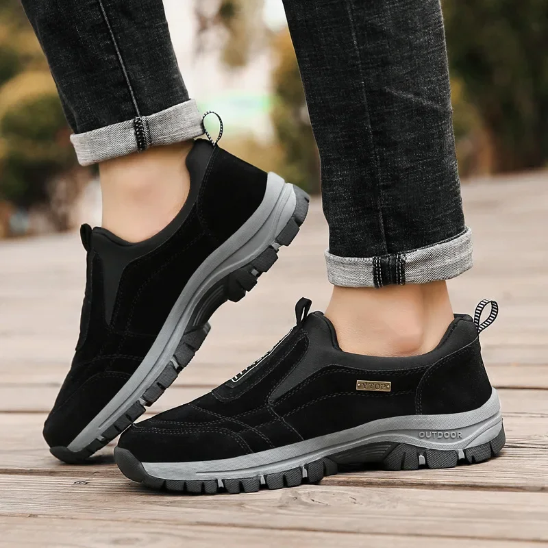 Outdoor Shoe Men Sneakers Sping Slip On Casual Men Shoes Breathable Suede Leather Shoe Anti-skid Walking Shoe Hot Sale Footwear