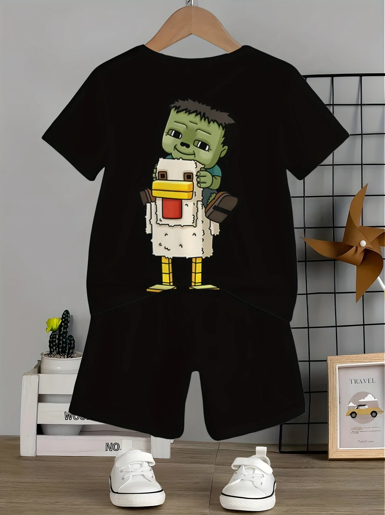 2025 Summer Fashionable Casual Printed Short Sleeved Shorts Set, Essential for Outdoor Wear