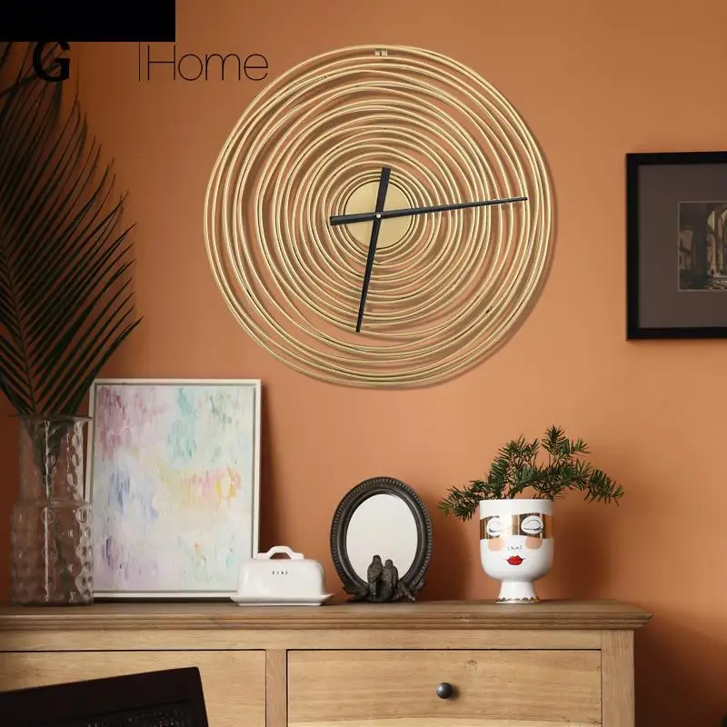 European Abstract Golden Ring Wall Clock Modern Design Fashion Metal Living Room Pendant Background Decoration