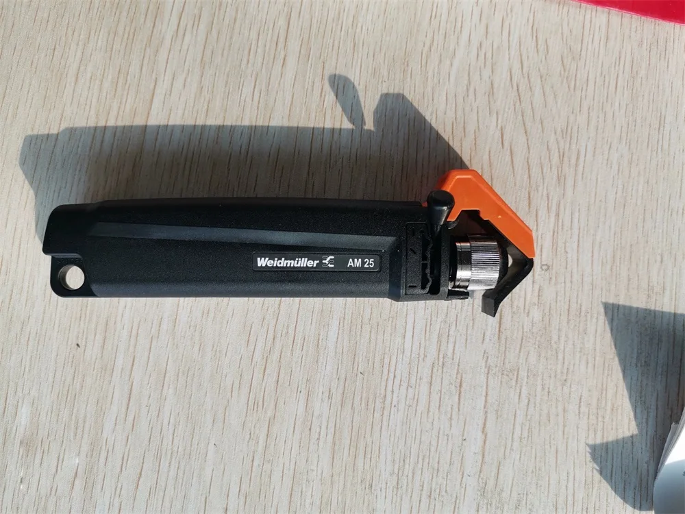 Weidmuller AM25 9001540000 Wire Cable Stripper, Stripping Tool for PVC Round Cable, Diameter 6-25mm