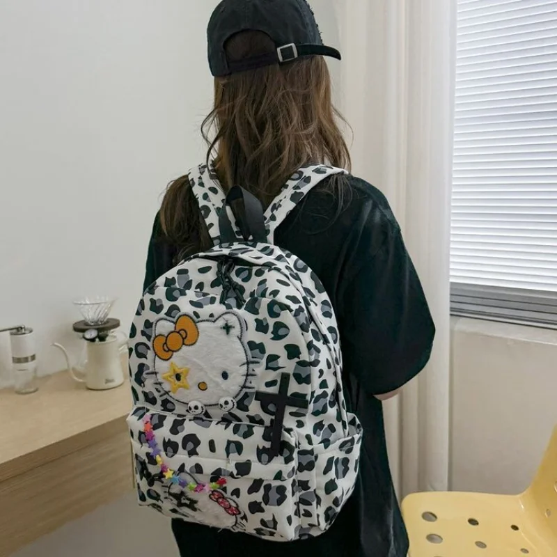 Sanrio tas ransel sekolah murid, tas punggung bantalan bahu kasual ringan dan kapasitas besar, kartun lucu, tas sekolah murid Hello Kitty