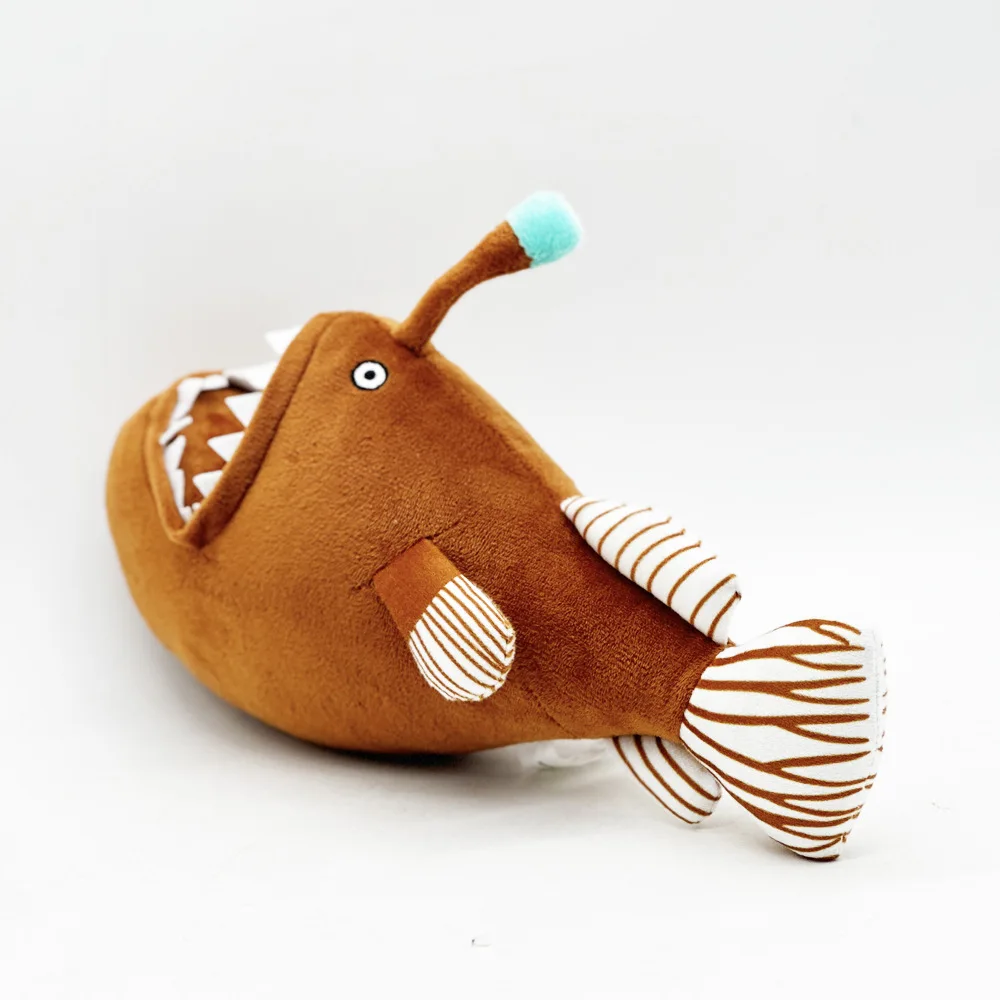 Nouveau produit de 19cm Melanocetus johnsonii diable poisson lanterne poisson en peluche animal en peluche peluche boîte aveugle cadeau d'anniversaire