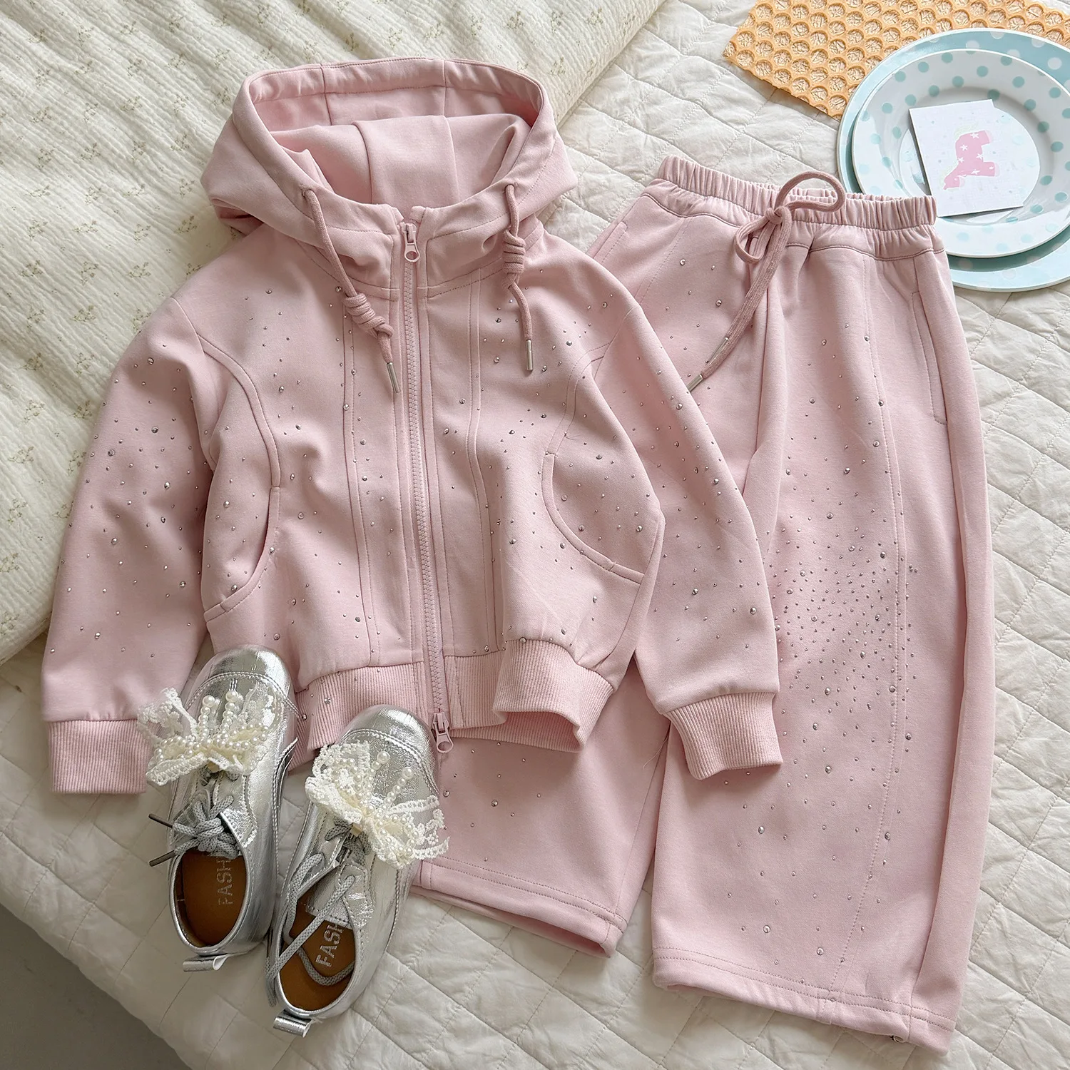 2026 New Baby Girls' Diamond Hoodie Set Spring Autumn Versatile Cardigan Jacket Casual Loose Wide Leg Pants 2 Pieces Outfit