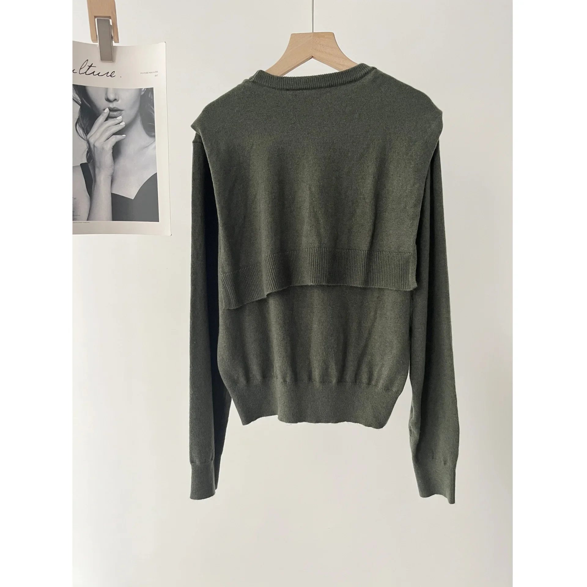 In stock, women's clothing minimalist temperament commuter soft waxy wool blended fake two-piece long-sleeved knitted sweater