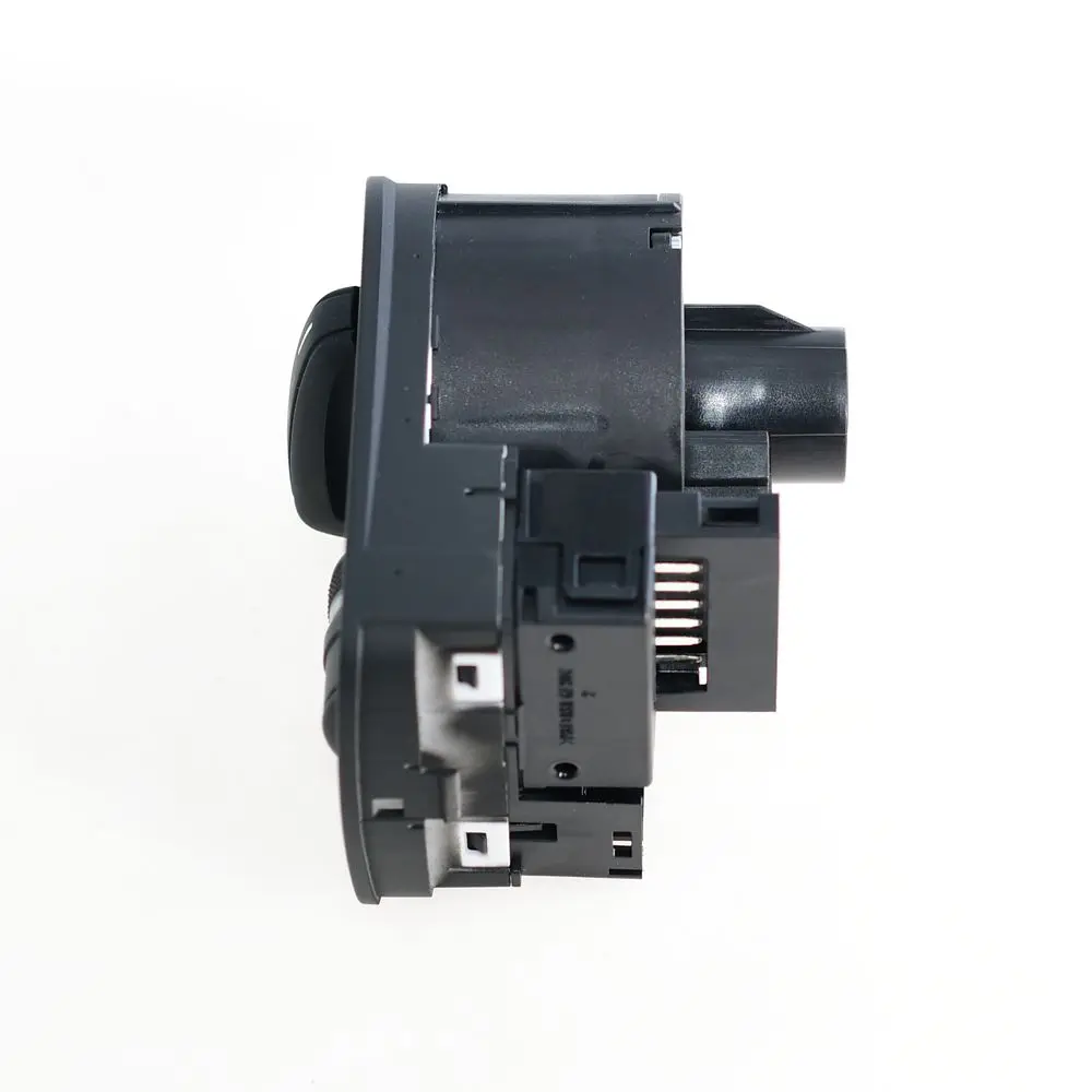A. B. Automatic Headlight Switch For Audi A3 A1 8UD941531 8UD 941 531D/B
