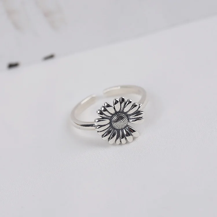 

Fashion Designer Lovely Floral Daisy Ring for Women Real 925 Sterling Silver All Matching Female Ring