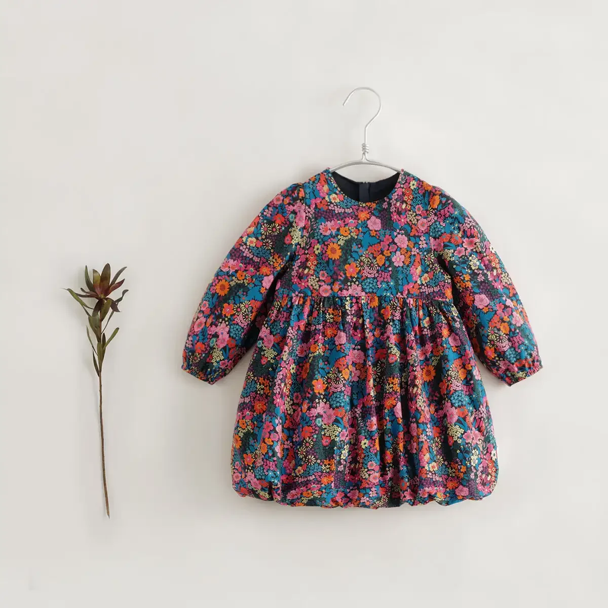 

MARC&JANIE Girls Full Bottom Floral Cotton Round Neck Dresses Long Bubble Sleeve Bud Hem Soft Dress 231533