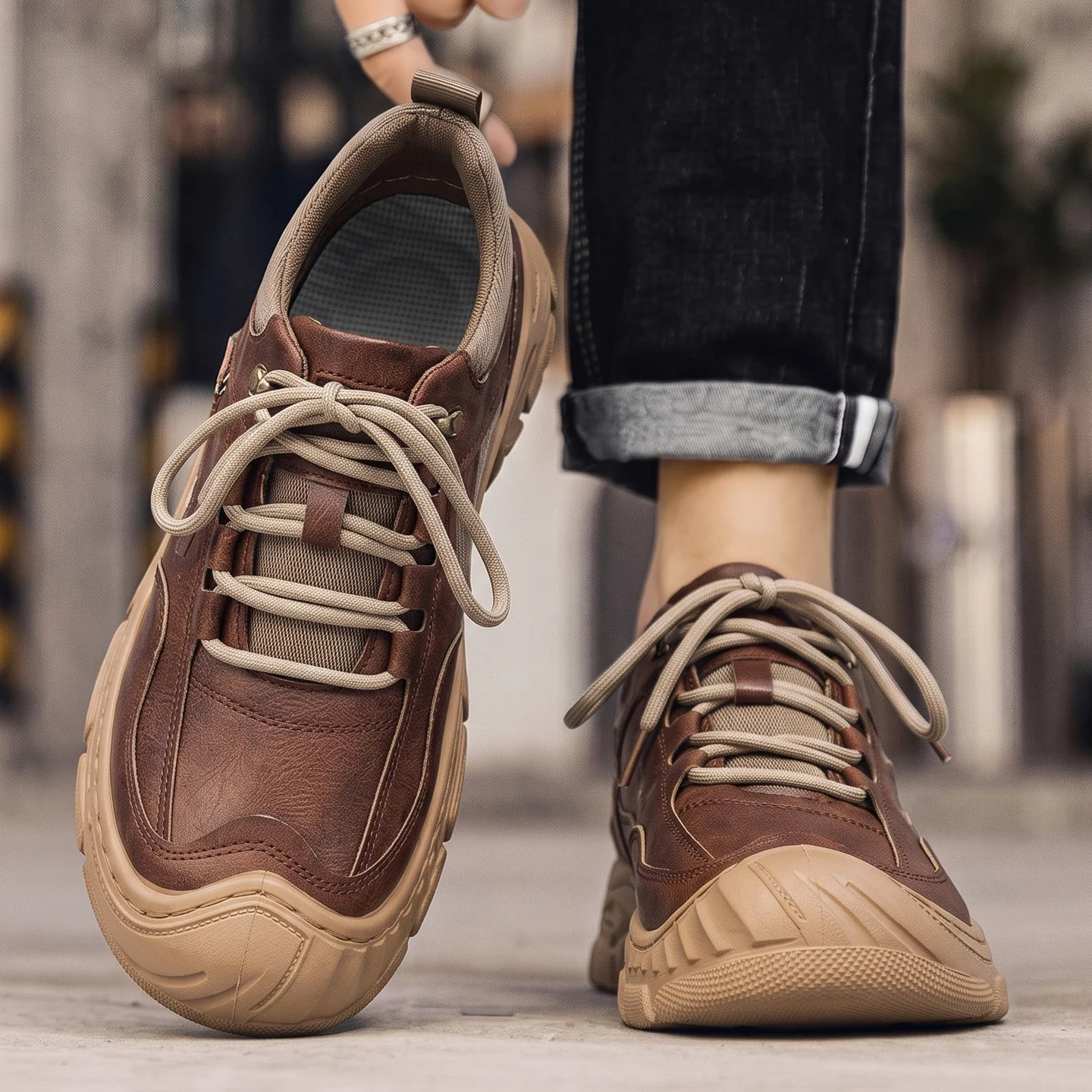 Autumn Climb Shoes Men's Hiking Shoes Soft-Soled Anti-Slip Toe-Cover Work Shoes Low-Top Lace Up Thick-Soled Outdoor 2026