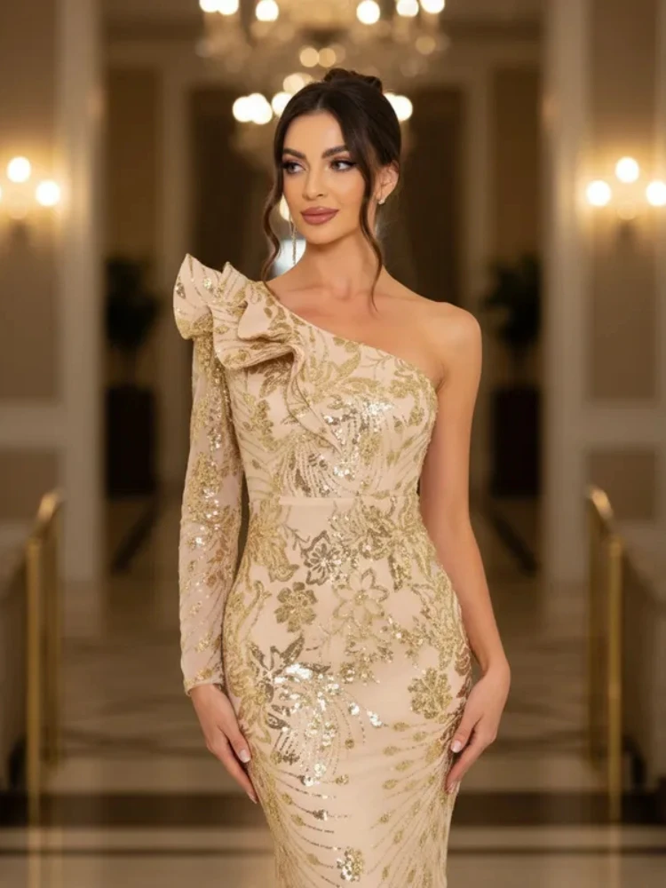 Robe de soirée élégante à paillettes dorées, asymétrique épaule dénudée, longueur au sol, manches longues, robe d'événement pour femmes