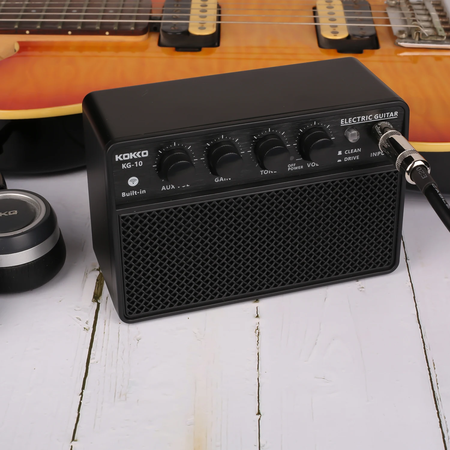 Mini Bluetooth Guitar Bass Amp 10W Rechargeable Portable Guitar Amplifier with Clean and Drive Channels