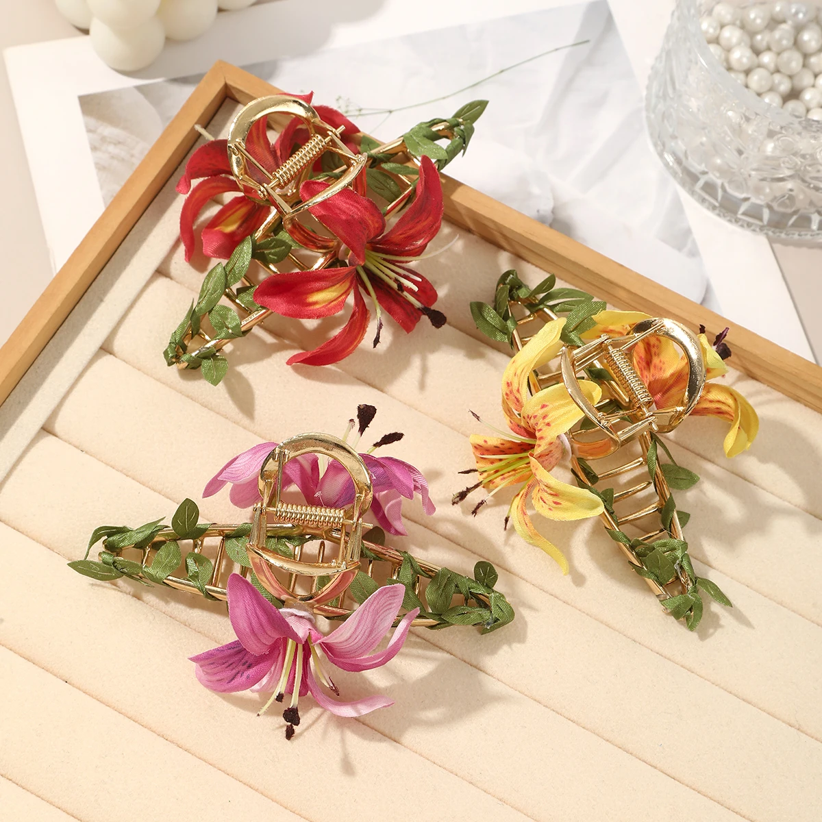 AWAYTR New Elegant Flower Hair Claw Vine Wrapped Alloy Hair Clip Elegant Shark Hair Claws Women's Party Hair Accessories