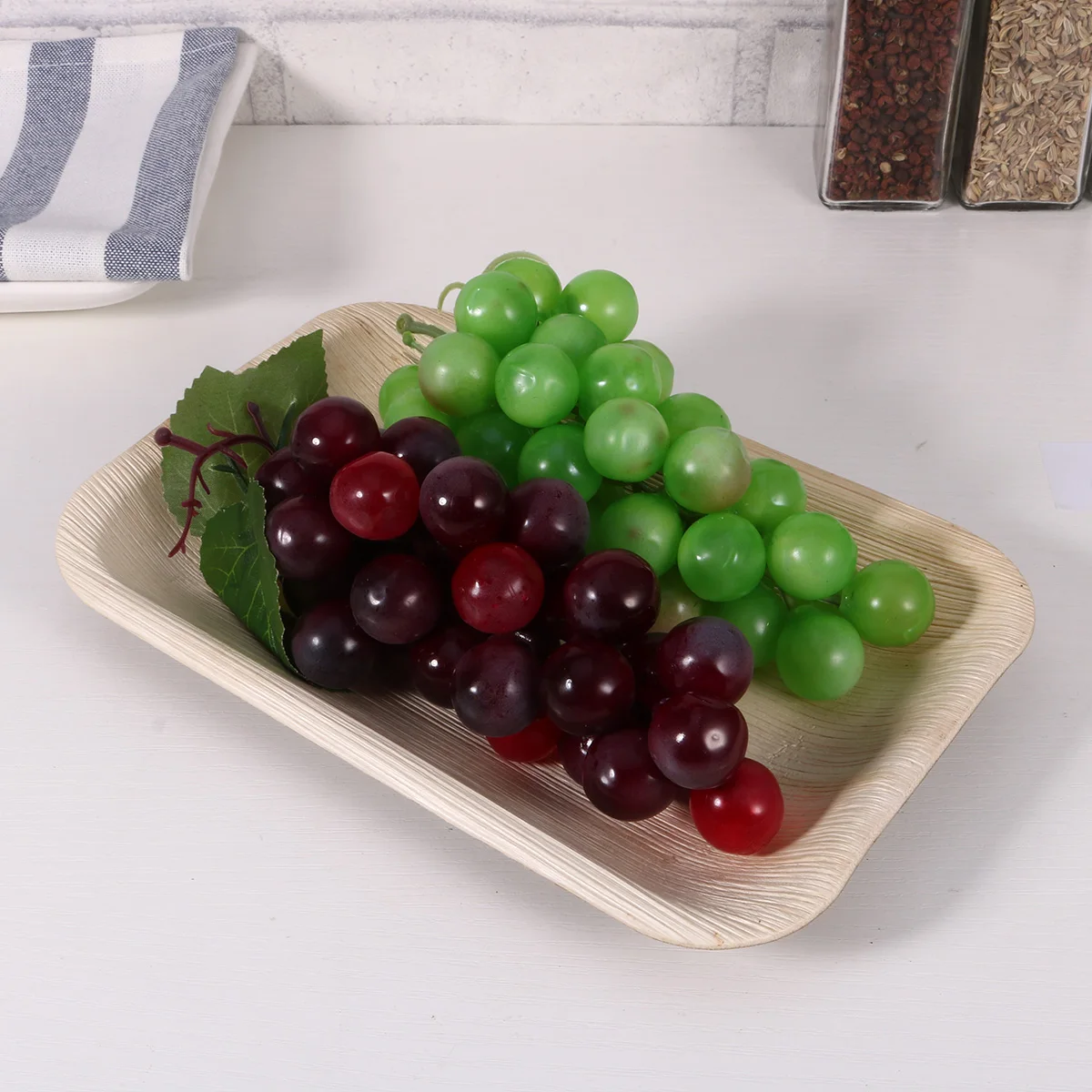 

10pcs Disposable Tray For Party Eco-Friendly Thick Paper Plates Birthday Celebration Wedding Halloween Christmas Dessert Snacks