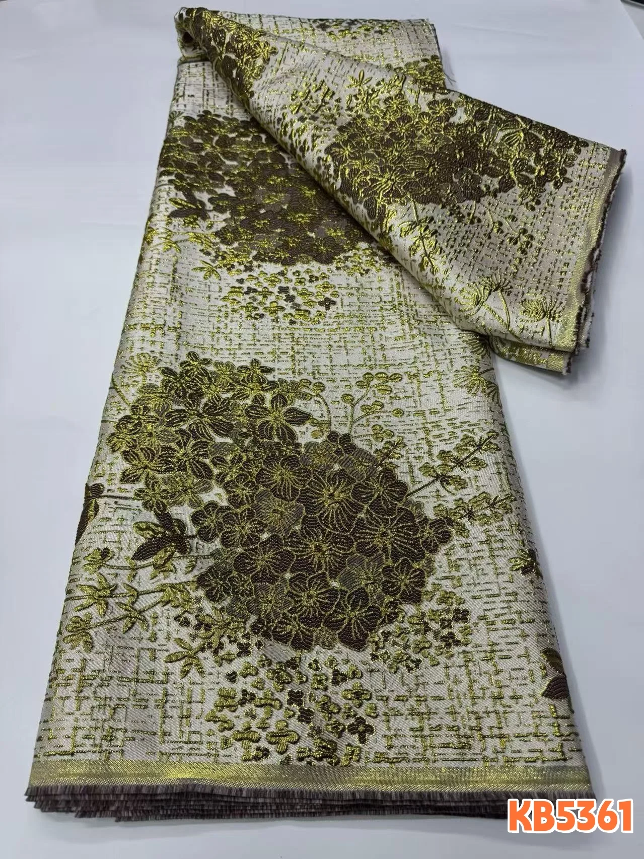 

Африканские кружевные ткани 2026: Жаккардовые кружева, нигерийская органза, тюль с пайетками для пошива платьев KB5361