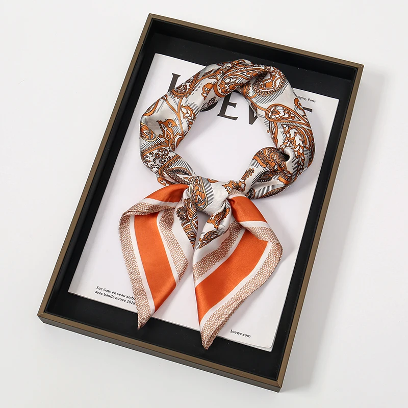 Böhmischen Stil Druck Luxus Marke Seide Quadrat Schal Frauen Satin Schals Halstuch Wrap Schals Bandana Haar Hjiab Floral