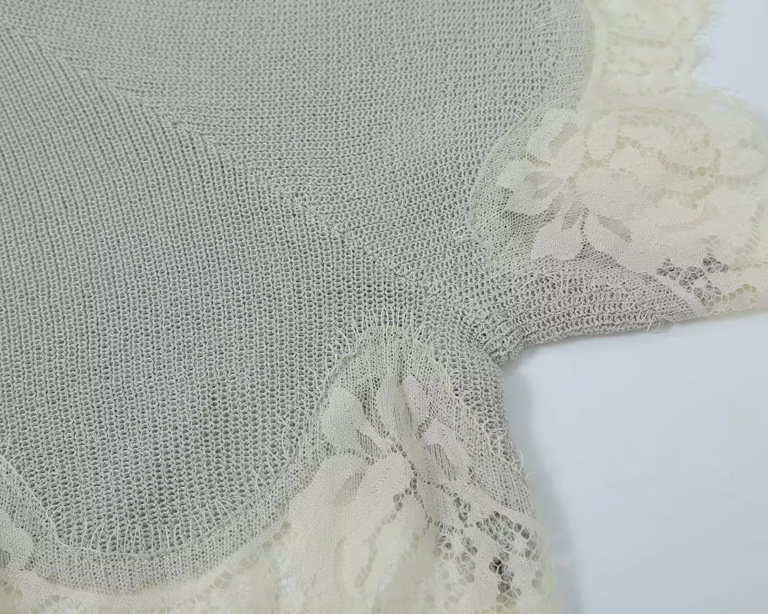 TFMLN Damenmode Spitzen-Strick-Set mit Rundhalsausschnitt, ausgestellten Ärmeln, lockerem Oberteil + Mini-Shorts, schicke Herbstkleidung für Urlaub und Party. – Detail 18