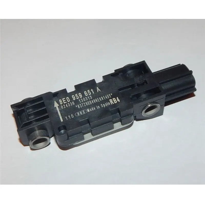 8E0959651A Car Crash Impact Sensor For A4 S4 B7 A8 S8 2007 SRS TTS A3 S3 Sportback 2005-2010 Shock Vibration Sensor 4