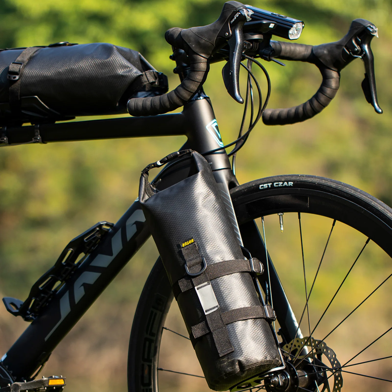 

Enlee Bicycle Luggage: Multi - Use Frame/Front Fork Waterproof Bag, Road & MTB Ready, Ultimate Long - Trip Solution, Tough & Use