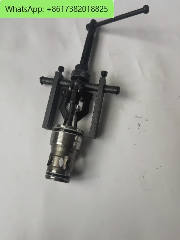 Plug-in U-hook, two-way cartridge valve removal tool, pump truck logic valve pull horse extraction