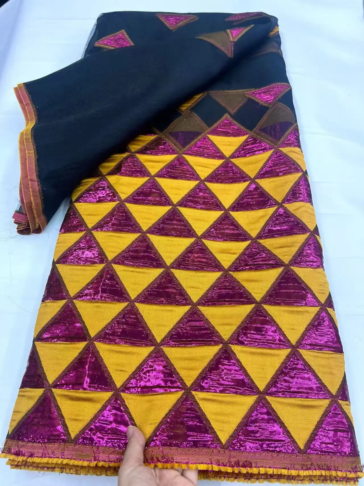 Tessuto di pizzo jacquard francese 2025 Tessuto di pizzo broccato africano di alta qualità Pizzo nigeriano per abiti da sposa da donna di lusso