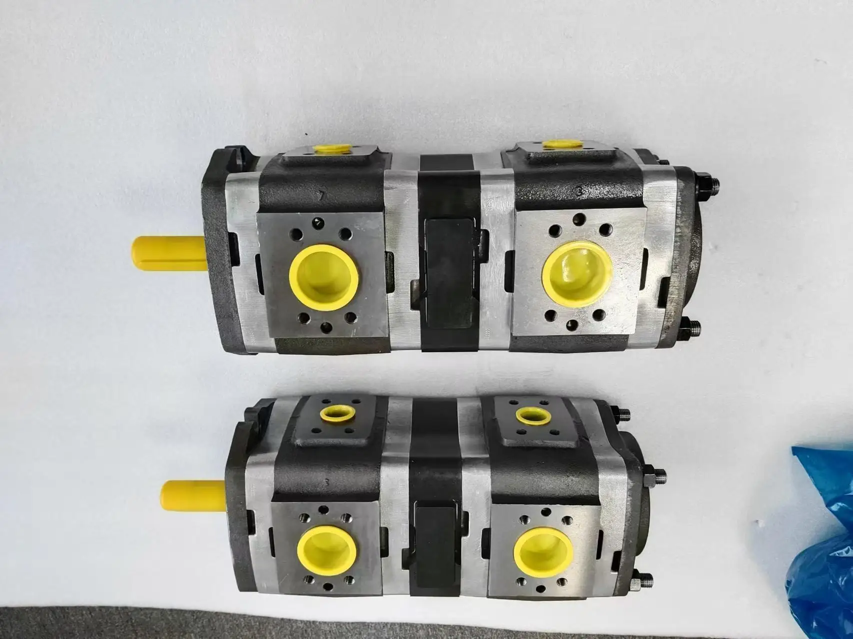 

Гидравлический внутренний двойной шестеренный насос серии IPH IPH-22B IPH-23B IPH-55B IPH-34B-10-25-11 IPH-3B-10-3343K IPH-34A-15-32-TT-11