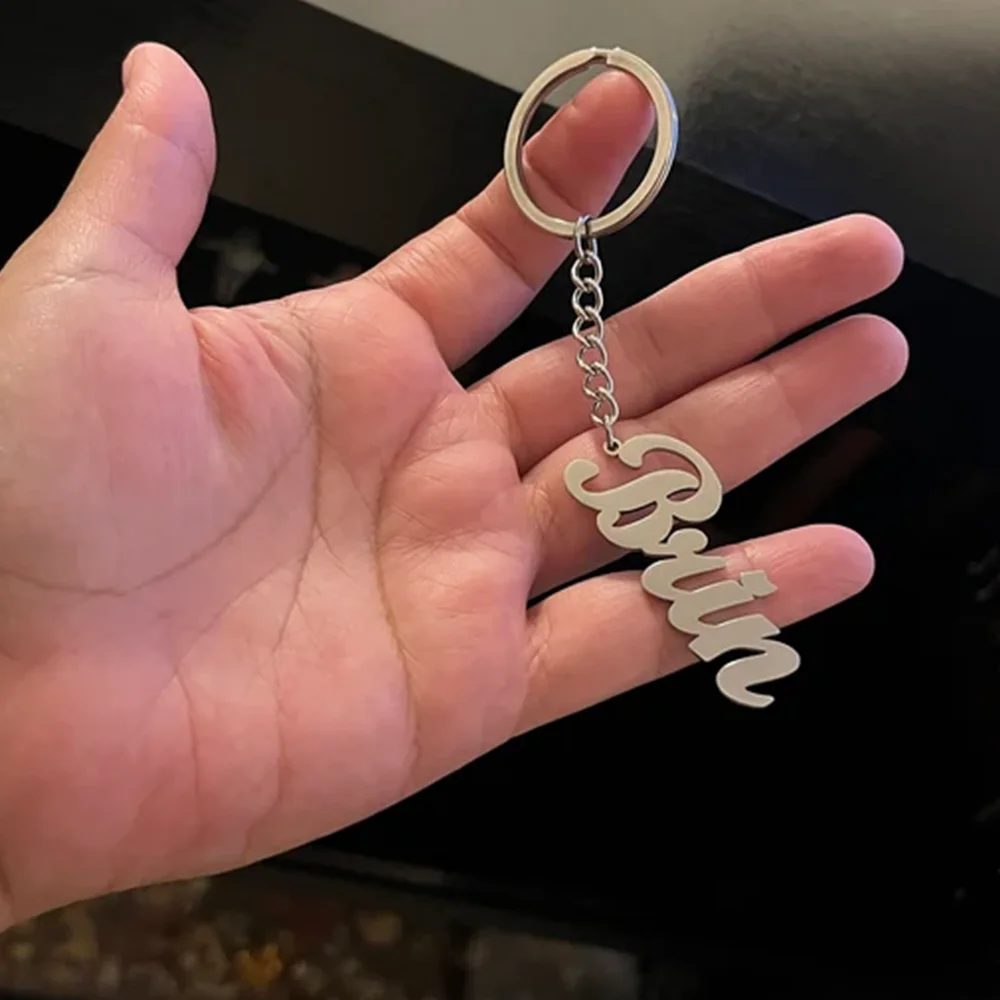 Fashion Customized Name Letter Keyring Unique Stainless Steel Keychain for Women and Men Customized Keychain Gift New Product