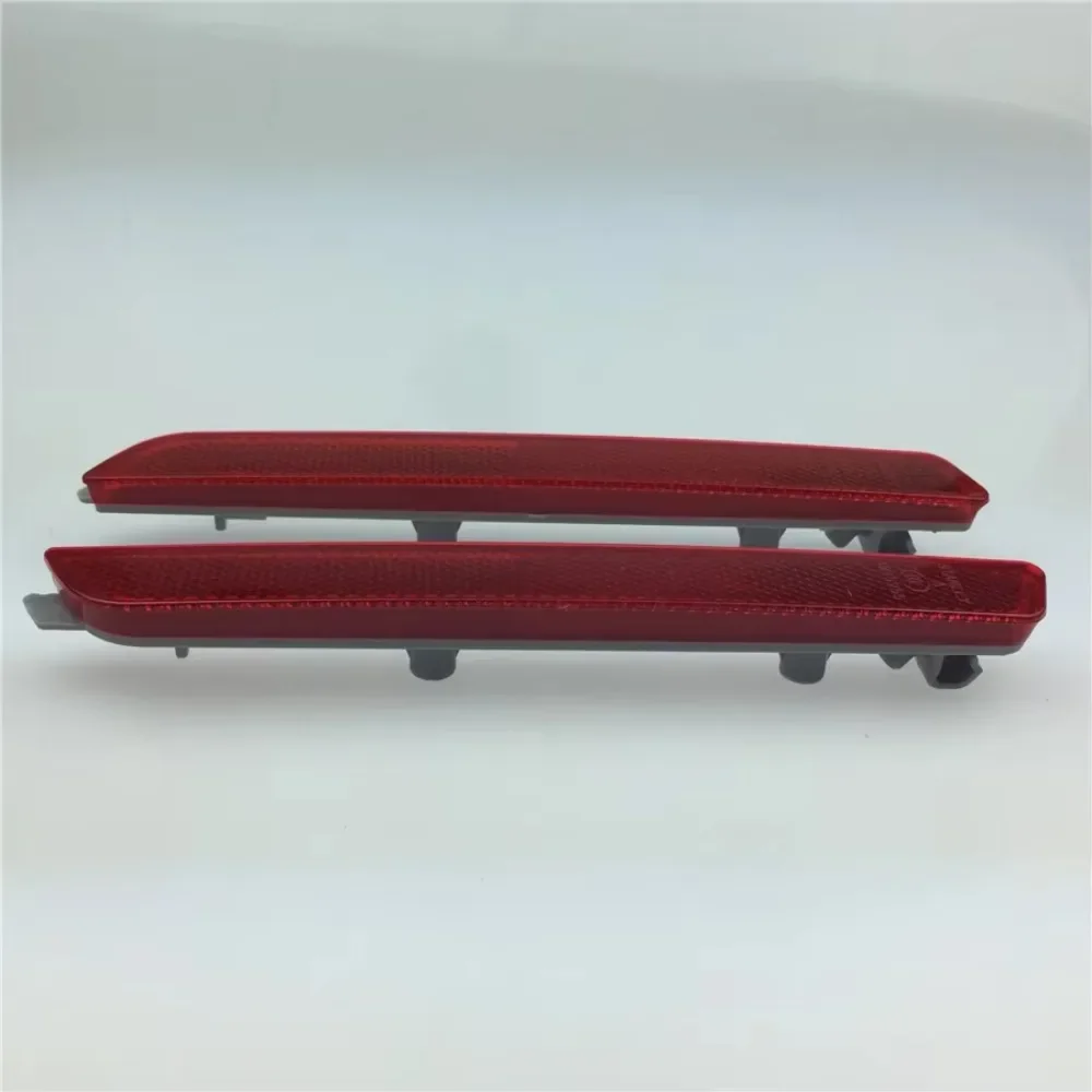 

2pcs for Mazda 6 Horses 3 Rui Wing Car Rear Bar Lights Rear Bumper Reflector Plate Reflector