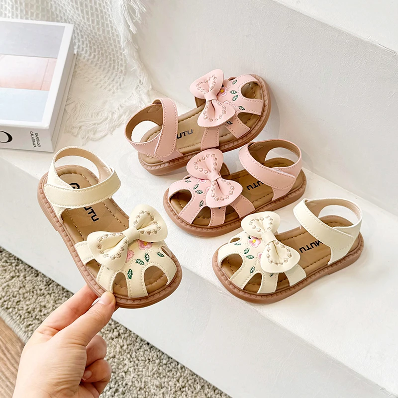 

Girls' Sandals 2025 Summer New Baotou Shoes Children's Soft Sole Fashion Princess Shoes Chinese Style Embroidery Trend 2507