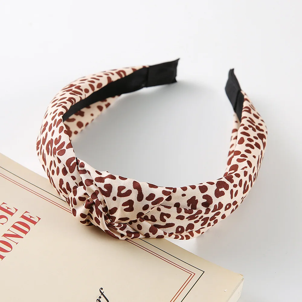 

Leopard Print Knotted Headband Wide Stretchable Fabric Hair Band for Women Girls Retro Style Daily Fashion Accessories