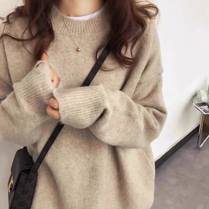 

Soft and round neck cashmere sweater women's loose pullover knitted wool thickened European product