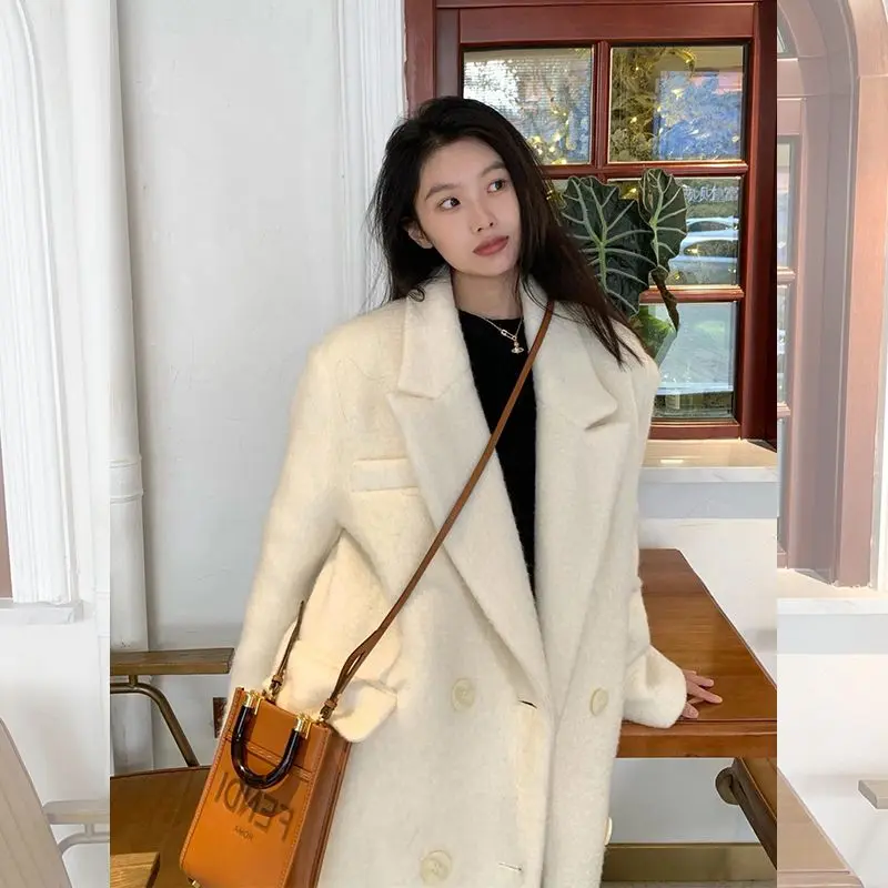 

2023 Autumn and Winter New Korean Version Fashion, Elegant and High end Heben Style Thickened Mid length Woolen Coat for Women